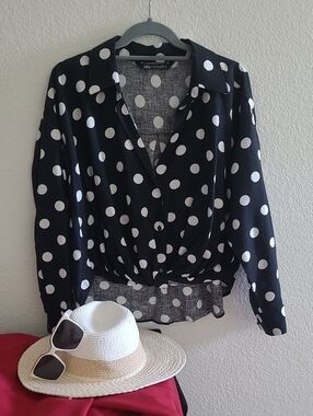 Zara Black and White Polka Dot Cropped Button-Up Blouse